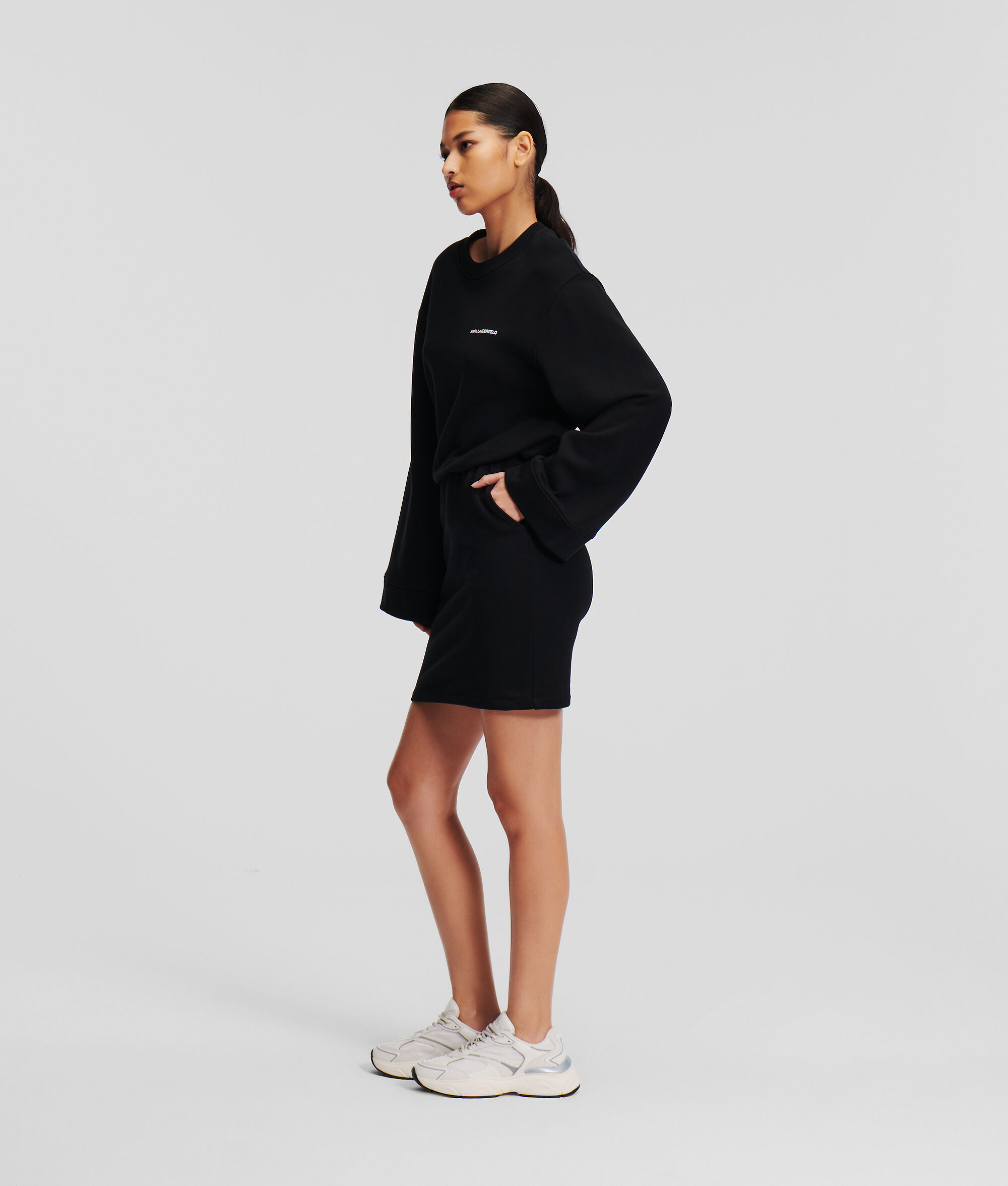 (image for) Smooth-Running Wide-Sleeve Sweat Dress